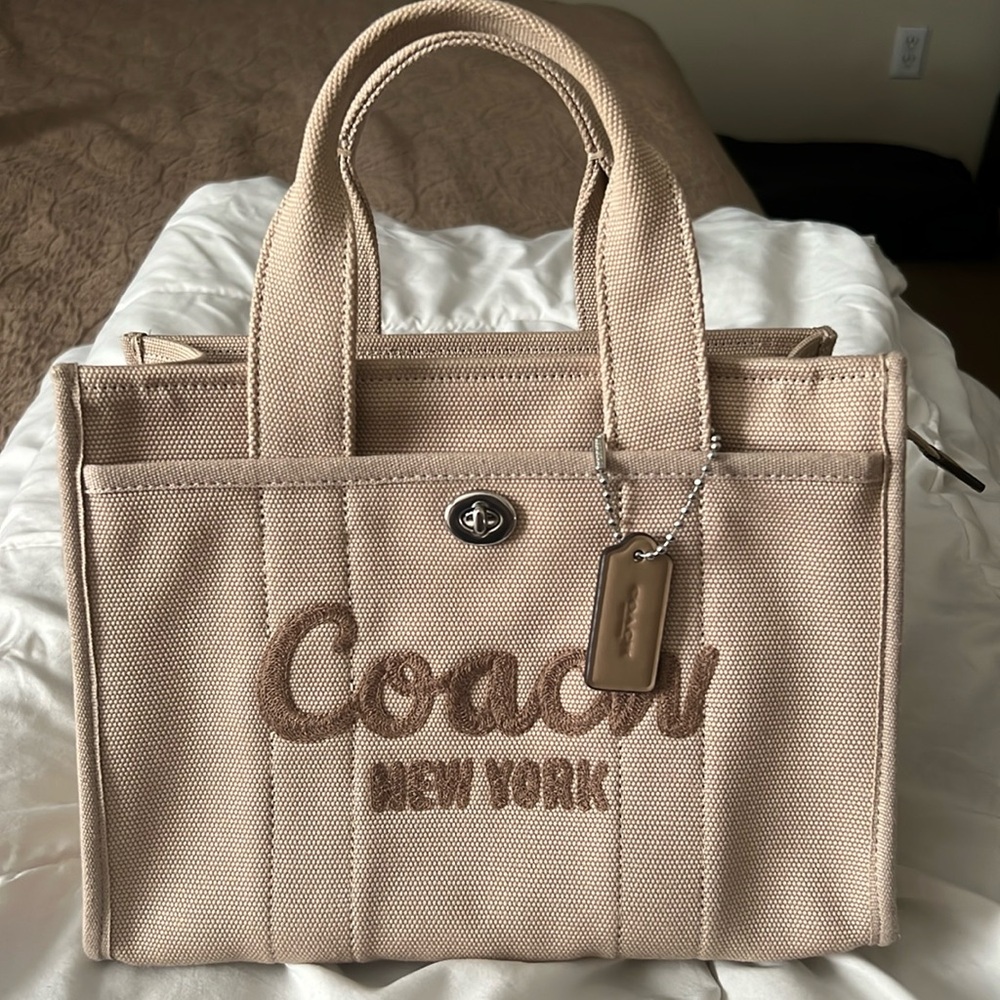 Coach cargo tote 26